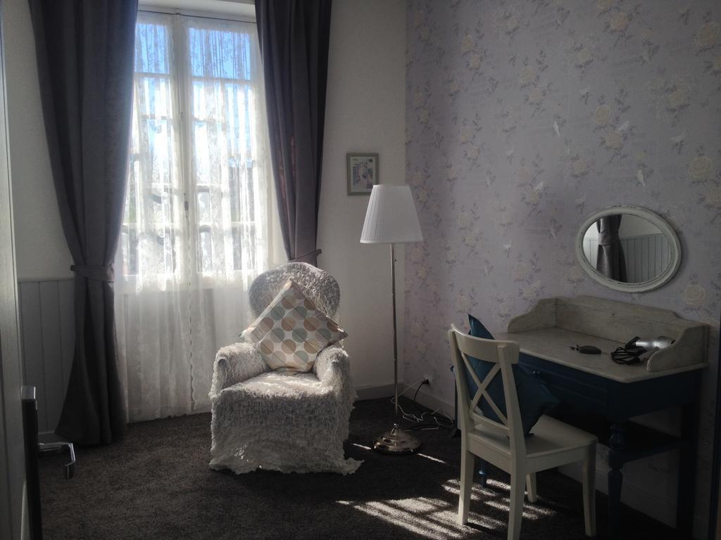 Le Petit Dragon Rouge Hotel Miers Room photo